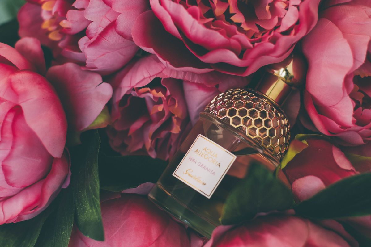 La pyramide olfactive : lire un parfum comme une partition